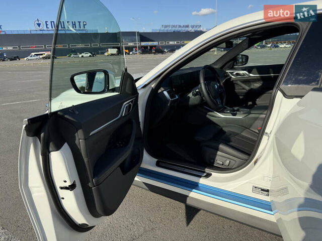 Білий БМВ i4, об'ємом двигуна 0 л та пробігом 8 тис. км за 45500 $, фото 17 на Automoto.ua