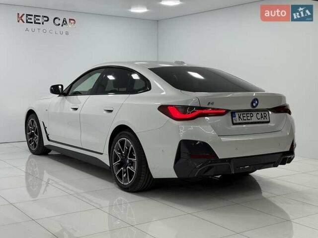Белый БМВ i4, объемом двигателя 0 л и пробегом 11 тыс. км за 40900 $, фото 12 на Automoto.ua