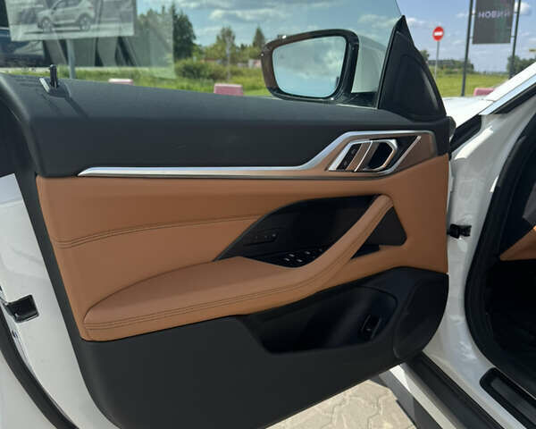 Белый БМВ i4, объемом двигателя 0 л и пробегом 11 тыс. км за 38000 $, фото 10 на Automoto.ua