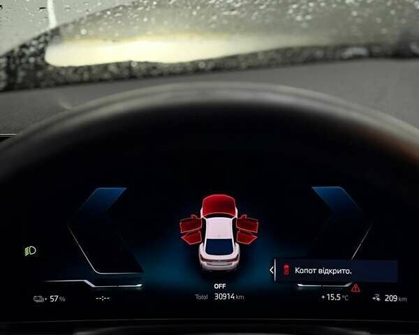 Белый БМВ i4, объемом двигателя 0 л и пробегом 30 тыс. км за 38500 $, фото 18 на Automoto.ua