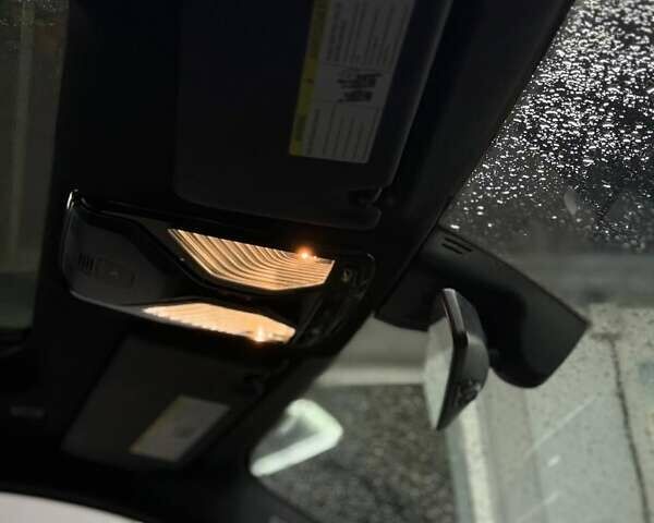 Белый БМВ i4, объемом двигателя 0 л и пробегом 30 тыс. км за 38500 $, фото 13 на Automoto.ua