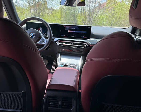 Белый БМВ i4, объемом двигателя 0 л и пробегом 1 тыс. км за 48900 $, фото 6 на Automoto.ua