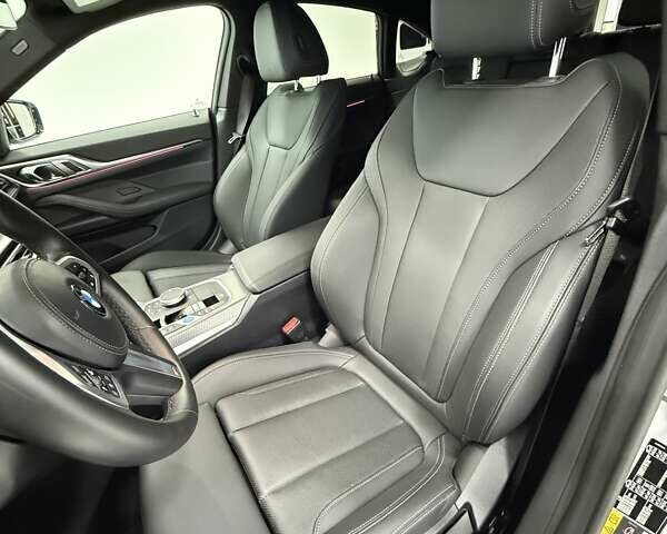 Белый БМВ i4, объемом двигателя 0 л и пробегом 11 тыс. км за 40900 $, фото 21 на Automoto.ua