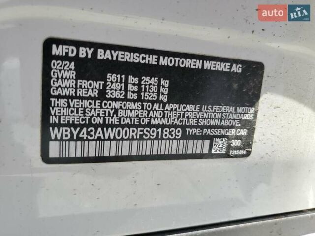 Белый БМВ i4, объемом двигателя 0 л и пробегом 8 тыс. км за 19330 $, фото 11 на Automoto.ua