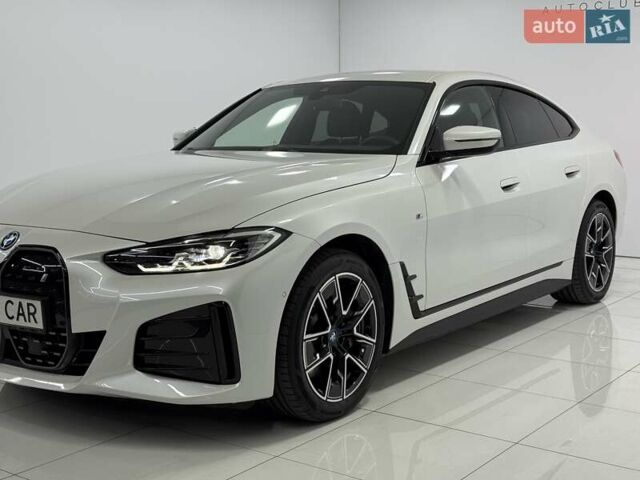 Белый БМВ i4, объемом двигателя 0 л и пробегом 11 тыс. км за 40900 $, фото 7 на Automoto.ua