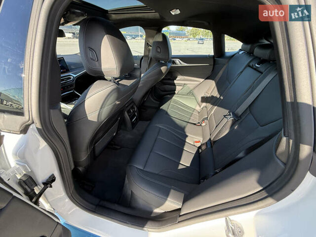 Білий БМВ i4, об'ємом двигуна 0 л та пробігом 8 тис. км за 45500 $, фото 14 на Automoto.ua