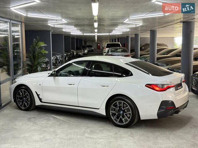 Белый БМВ i4, объемом двигателя 0 л и пробегом 11 тыс. км за 39500 $, фото 9 на Automoto.ua