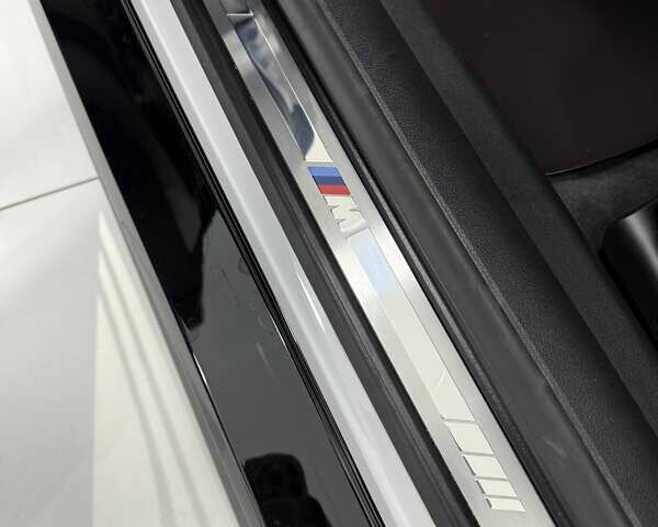 Белый БМВ i4, объемом двигателя 0 л и пробегом 11 тыс. км за 40900 $, фото 22 на Automoto.ua