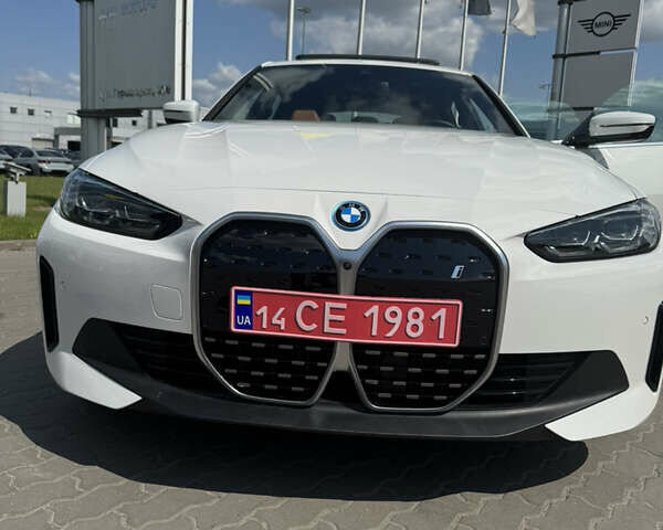 Белый БМВ i4, объемом двигателя 0 л и пробегом 11 тыс. км за 38000 $, фото 23 на Automoto.ua