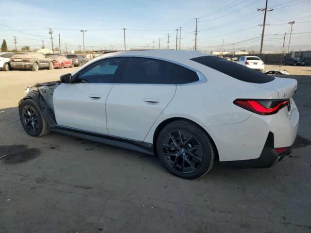 Белый БМВ i4, объемом двигателя 0 л и пробегом 18 тыс. км за 15900 $, фото 3 на Automoto.ua