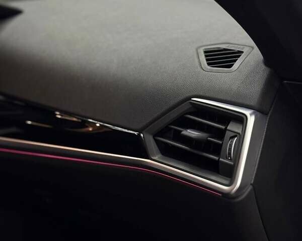 Белый БМВ i4, объемом двигателя 0 л и пробегом 30 тыс. км за 38500 $, фото 16 на Automoto.ua