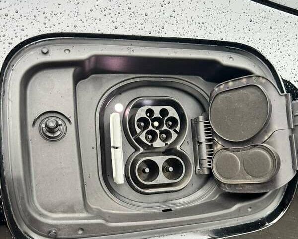 Черный БМВ i4, объемом двигателя 0 л и пробегом 92 тыс. км за 39000 $, фото 24 на Automoto.ua