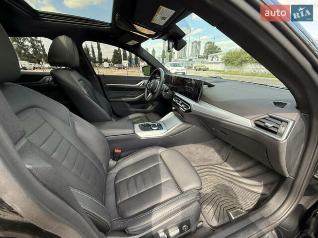 Черный БМВ i4, объемом двигателя 0 л и пробегом 31 тыс. км за 39900 $, фото 43 на Automoto.ua