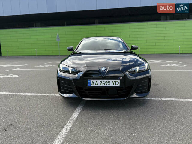 Черный БМВ i4, объемом двигателя 0 л и пробегом 31 тыс. км за 39900 $, фото 5 на Automoto.ua