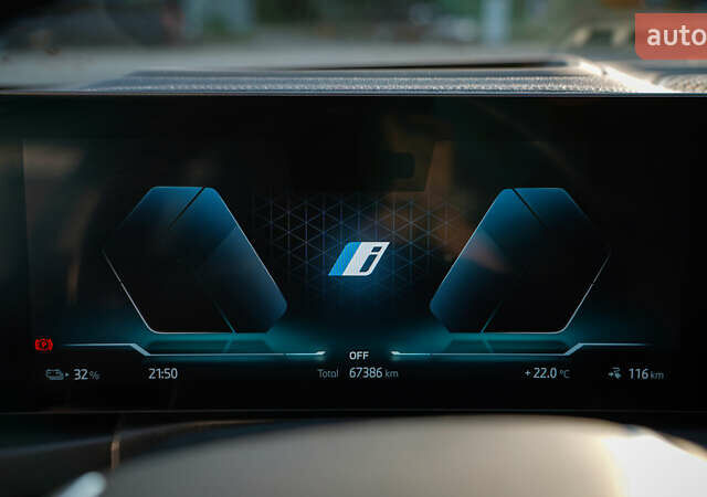 Черный БМВ i4, объемом двигателя 0 л и пробегом 68 тыс. км за 45000 $, фото 8 на Automoto.ua