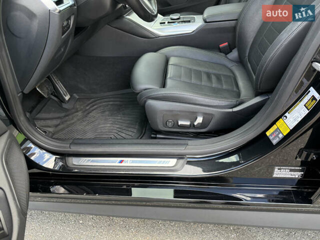 Черный БМВ i4, объемом двигателя 0 л и пробегом 31 тыс. км за 39900 $, фото 25 на Automoto.ua