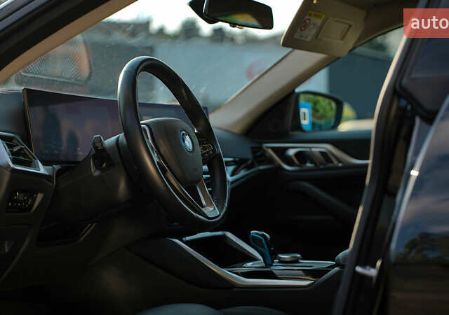 Черный БМВ i4, объемом двигателя 0 л и пробегом 68 тыс. км за 45000 $, фото 10 на Automoto.ua