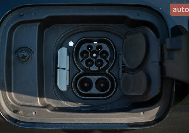 Черный БМВ i4, объемом двигателя 0 л и пробегом 68 тыс. км за 45000 $, фото 18 на Automoto.ua