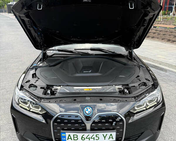 Черный БМВ i4, объемом двигателя 0 л и пробегом 15 тыс. км за 36000 $, фото 8 на Automoto.ua
