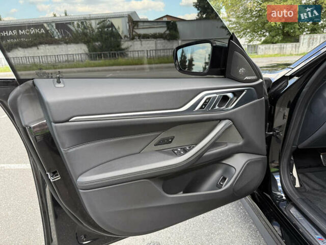 Черный БМВ i4, объемом двигателя 0 л и пробегом 31 тыс. км за 39900 $, фото 24 на Automoto.ua