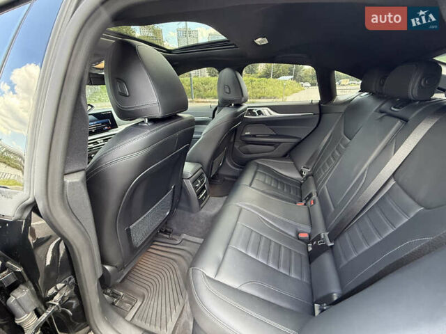 Черный БМВ i4, объемом двигателя 0 л и пробегом 31 тыс. км за 39900 $, фото 40 на Automoto.ua