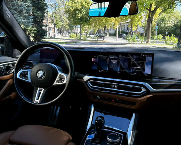 Черный БМВ i4, объемом двигателя 0 л и пробегом 33 тыс. км за 52000 $, фото 13 на Automoto.ua