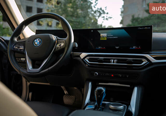 Черный БМВ i4, объемом двигателя 0 л и пробегом 68 тыс. км за 45000 $, фото 14 на Automoto.ua