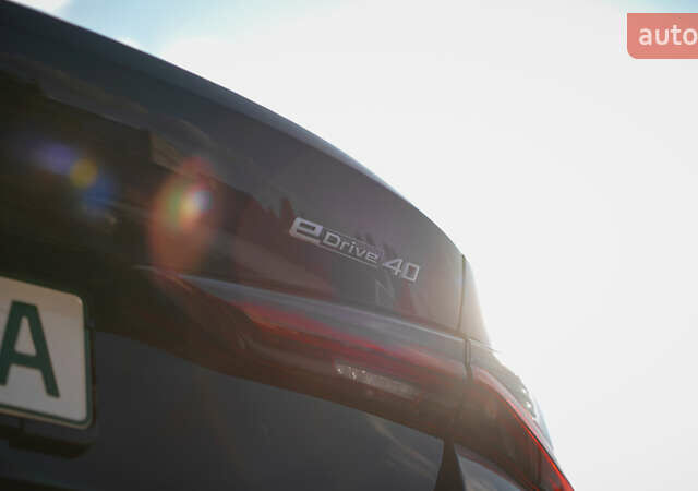 Черный БМВ i4, объемом двигателя 0 л и пробегом 68 тыс. км за 45000 $, фото 22 на Automoto.ua