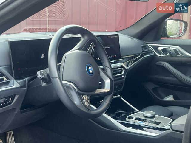 Черный БМВ i4, объемом двигателя 0 л и пробегом 38 тыс. км за 31200 $, фото 5 на Automoto.ua