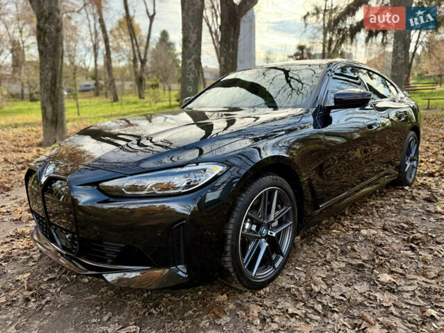 Чорний БМВ i4, об'ємом двигуна 0 л та пробігом 4 тис. км за 32999 $, фото 2 на Automoto.ua