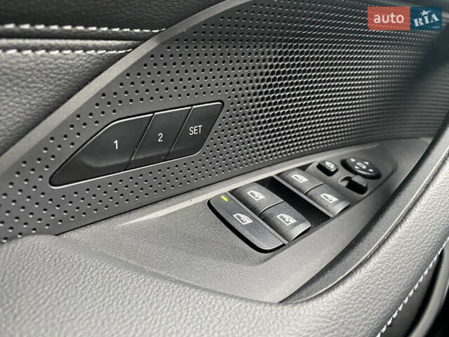 Черный БМВ i4, объемом двигателя 0 л и пробегом 7 тыс. км за 38200 $, фото 33 на Automoto.ua