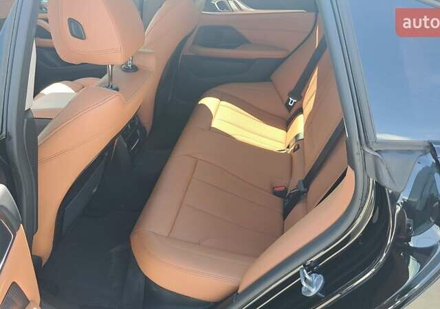 Черный БМВ i4, объемом двигателя 0 л и пробегом 31 тыс. км за 38900 $, фото 13 на Automoto.ua