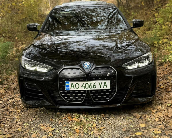 Черный БМВ i4, объемом двигателя 0 л и пробегом 30 тыс. км за 35000 $, фото 1 на Automoto.ua
