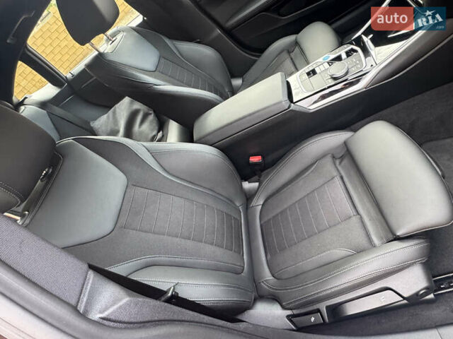 Чорний БМВ i4, об'ємом двигуна 0 л та пробігом 38 тис. км за 36700 $, фото 38 на Automoto.ua