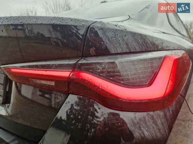 Черный БМВ i4, объемом двигателя 0 л и пробегом 27 тыс. км за 27500 $, фото 7 на Automoto.ua