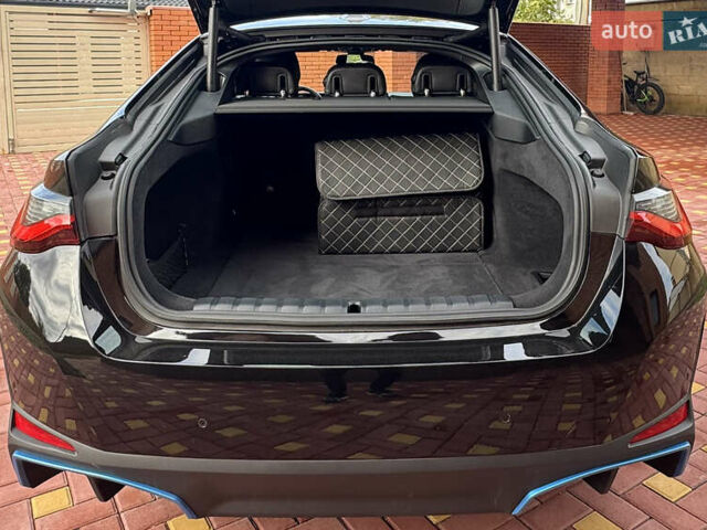 Чорний БМВ i4, об'ємом двигуна 0 л та пробігом 38 тис. км за 36700 $, фото 22 на Automoto.ua