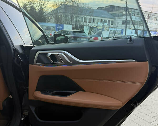 Черный БМВ i4, объемом двигателя 0 л и пробегом 17 тыс. км за 31999 $, фото 23 на Automoto.ua