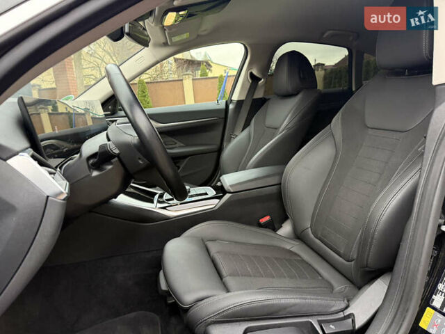 Черный БМВ i4, объемом двигателя 0 л и пробегом 65 тыс. км за 21900 $, фото 33 на Automoto.ua