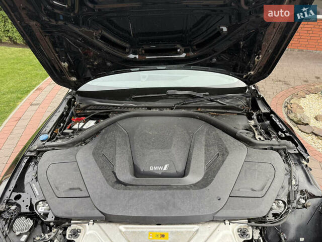Черный БМВ i4, объемом двигателя 0 л и пробегом 65 тыс. км за 21900 $, фото 29 на Automoto.ua