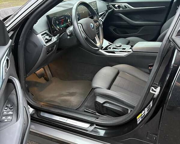 Черный БМВ i4, объемом двигателя 0 л и пробегом 38 тыс. км за 31500 $, фото 15 на Automoto.ua