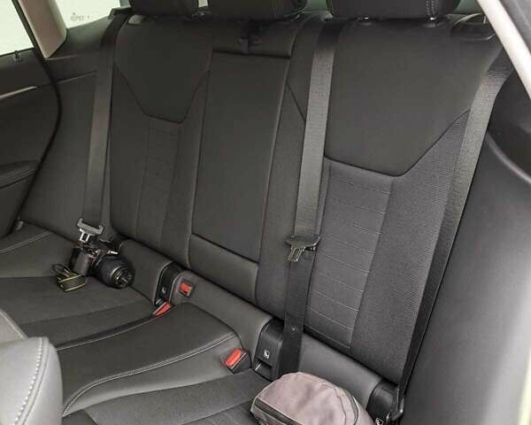 Черный БМВ i4, объемом двигателя 0 л и пробегом 45 тыс. км за 32500 $, фото 14 на Automoto.ua