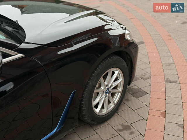 Черный БМВ i4, объемом двигателя 0 л и пробегом 65 тыс. км за 21900 $, фото 8 на Automoto.ua