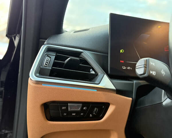 Черный БМВ i4, объемом двигателя 0 л и пробегом 17 тыс. км за 31999 $, фото 45 на Automoto.ua