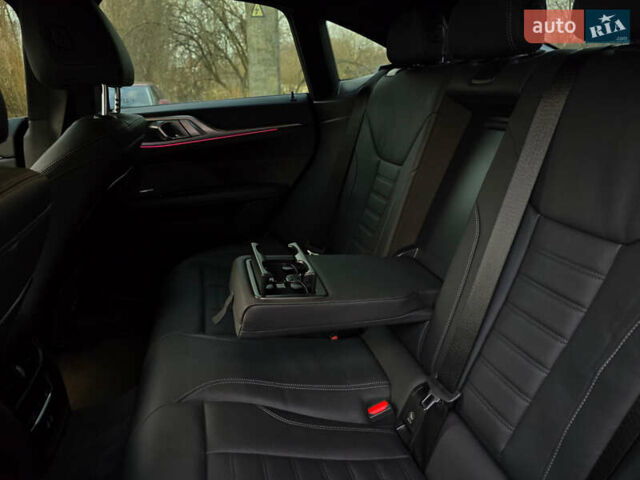 Чорний БМВ i4, об'ємом двигуна 0 л та пробігом 4 тис. км за 32999 $, фото 9 на Automoto.ua
