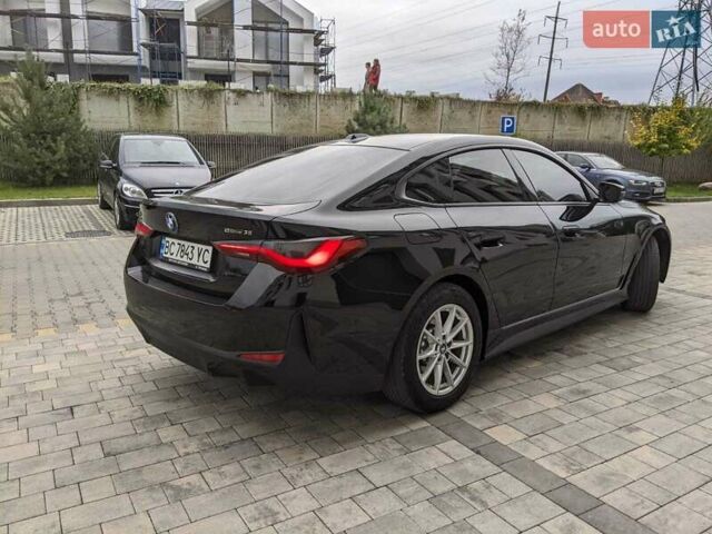 Черный БМВ i4, объемом двигателя 0 л и пробегом 45 тыс. км за 32500 $, фото 3 на Automoto.ua