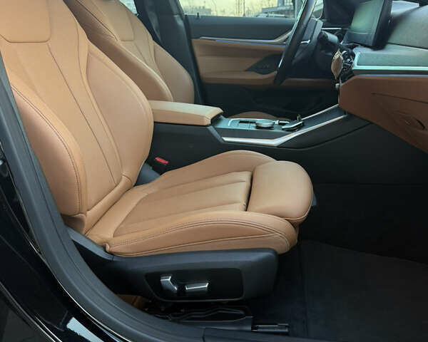Черный БМВ i4, объемом двигателя 0 л и пробегом 17 тыс. км за 31999 $, фото 22 на Automoto.ua
