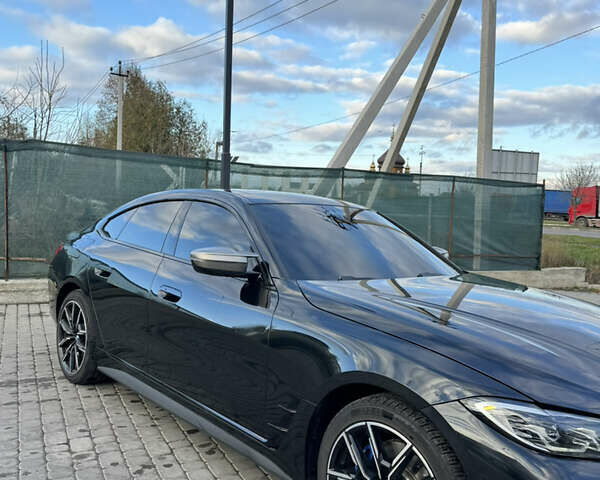 Черный БМВ i4, объемом двигателя 0 л и пробегом 40 тыс. км за 44800 $, фото 10 на Automoto.ua
