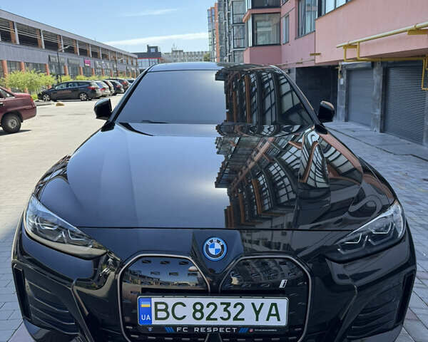 Черный БМВ i4, объемом двигателя 0 л и пробегом 18 тыс. км за 33800 $, фото 41 на Automoto.ua