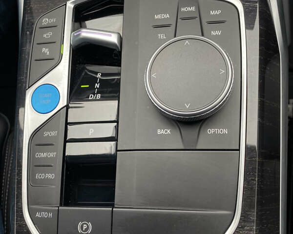 Черный БМВ i4, объемом двигателя 0 л и пробегом 7 тыс. км за 38200 $, фото 29 на Automoto.ua