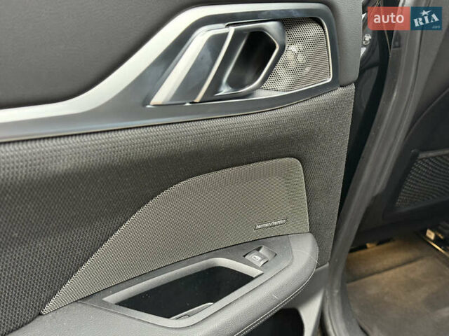 Черный БМВ i4, объемом двигателя 0 л и пробегом 65 тыс. км за 21900 $, фото 72 на Automoto.ua